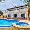 Lovely hugh villa close to beaches up to 10 sleeps - Hortas do Tabual