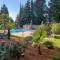 Villa in Valréas with Pool and Garden Views Villa in Valréas with Pool and Garden Views