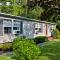 The Bomoseen Bungalow - Vermont Lake House Close to Ski Resorts! Private dock, ski rental ticket deals - Bomoseen