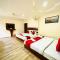 Hotel Vansh-A hotel with private Lawn and Parking Hotel Vansh-A hotel with private Lawn and Parking