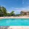 La Bcasse Heritage Pool Manor