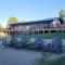 BAYSIDE RESORT, 2 OCLOCK SUITES