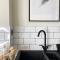 NEW LUXURY for 2024 - Central Plymouth House - Sleeps 10 - Access to Plymouth Town - Close to The Barbican - Pets welcome - Parking Available - By Luxe Living by Sophia