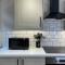 NEW LUXURY for 2024 - Central Plymouth House - Sleeps 10 - Access to Plymouth Town - Close to The Barbican - Pets welcome - Parking Available - By Luxe Living by Sophia
