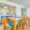 Beach House Condominiums B402 - Beachfront with Pool, WiFi, & Beach Service - Дестин