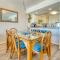 Beach House Condominiums B402 - Beachfront with Pool, WiFi, & Beach Service - Дестин