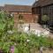 Beautiful Views Historic 16th Cent Barn Conversion Pass the Keys - بريدغنورث