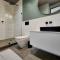 Couples retreat in heart of City-Wifi-Pool - Кейптаун