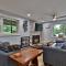 Fun In Fun Out Ski Home - 6 BR 4BA, Two Hot Tubs, Two Saunas, Two Levels, BBQ - 基灵顿