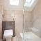 Coot Cottage - holiday house with fantastic lake views