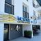 Luxury 1 Bedroom Apartment MckenzieGold 57 MyGuest Cyprus