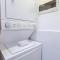 Cozy, Centric 1BR Condo, Pool - Los Prados