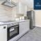 L1 - Large 4 Bedroom House with 6 Beds and 3 bathrooms, TVs in each room, Free Parking, Fully Equipped, Local Amenities, Easy Ring Road Access, PRICE MATCH GAURANTEE and Special Rates and VAT Ask Sunrise Short Lets - Dundee
