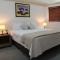 Zen Bridgeport - Waterfront - Balcony Dining - Pool - 3BR