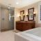 HEAVENLY DAYS Stunning Views from KaMilo 3BR Home with Heated Pool - Waikoloa