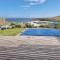Hilltop Heaven, Walk to beach, Pool, Ocean & River views - 普林格尔贝伊