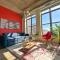 McCormick Place Secret Oasis with Optional parking for up to 8 guests