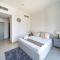 Homes Beyond I 2 BR Apartment with Panoramic Creek View - Dubaj