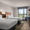Hampton by Hilton East Austin - near UT and Capitol - Austin