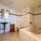 Large, light and modern 2 bedroomed apartment in Cannes with Sea Views, pool and lovely terrace - 1503