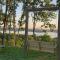 Cozy Cove Retreat w Lake View Hot Tub FirePit - Dandridge