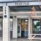 LUXE - Location, Style, Space in the heart of town