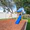 25P Pickleball Basketball Spa Theater Pool Golf - برادنتون