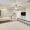 8 Mi to State Farm Stadium Glendale Home with Grill - بيوريا