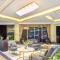 Mermaid Beach Resort - 100m to Beach, Saltwater Pool & BeerGarden