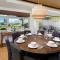 WHITE CORAL Exceptional 4BR KaMilo Home with Ocean View and Bikes - وايكولوا
