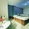 RNJ Hotel