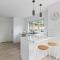 Contemporary & Central in Exclusive Sandy Bay