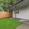 Contemporary with Courtyard by Sandy Bay Delights - Sandy Bay