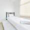 Fully Furnished with Cozy Designed 2BR Serpong Garden Apartment By Travelio - 当格浪