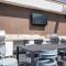 Long Beach 2BR w Gym Pool nr Shops Bars LAX-618 - لونغ بيتش