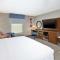 Hampton Inn Clinton - Clinton