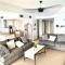 Beachfront luxury 2br condo