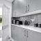 Inspira Stays - Spacious Modern House in Leicester - Free Parking - Xbox, Table Football & Smart TV - Braunstone