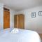 Spacious 3 Bedroom Whitechapel City Home - 9 mins from Tower Bridge with Free Parking & Garden - 伦敦