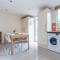 Spacious 3 Bedroom Whitechapel City Home - 9 mins from Tower Bridge with Free Parking & Garden - 伦敦