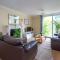 Spacious 3 Bedroom Whitechapel City Home - 9 mins from Tower Bridge with Free Parking & Garden - 伦敦