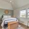 Idyllic Enumclaw Studio with Mount Rainier Views - Enumclaw