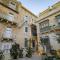 Authentic Maltese Boutique Holiday Home with Rooftop Pool - Moon Townhouse - 科斯皮夸