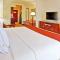 Holiday Inn Express & Suites Dyersburg, an IHG Hotel