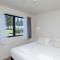 Waikanae Beach Ocean View Apartments - 吉斯伯恩