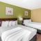Quality Inn & Suites Bloomington University Area - 布卢明顿