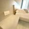 MIA White Luxury Suite - Topfloor two bed in Qawra - 圣保罗湾城