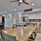 Fun In Fun Out Ski Home - Upper Unit, Renovated 3BR-2BA, Hot Tub, Close to Resort - 基灵顿