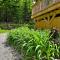 Fun In Fun Out Ski Home - Upper Unit, Renovated 3BR-2BA, Hot Tub, Close to Resort - 基灵顿