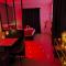 Nuit d'évasion love room avec baignoire balnéothérapie - تولون